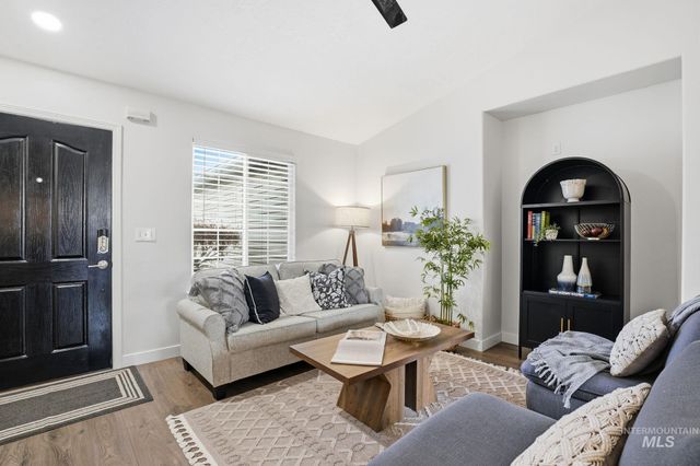 3525 S Annette Ave, Boise, ID 83705