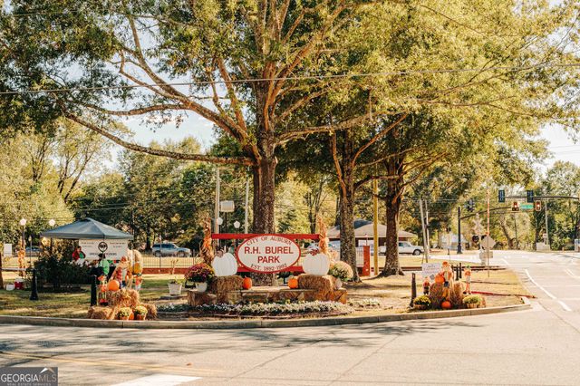 28 Chickadee Court, Auburn, GA 30011