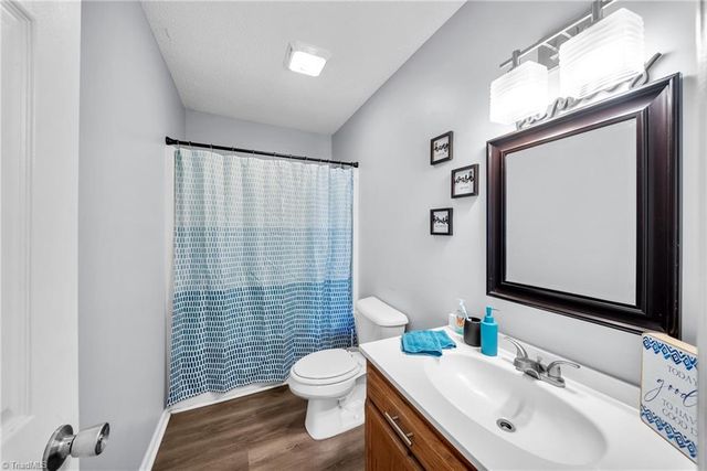 500 W Holly Hill Road, Thomasville, NC 27360
