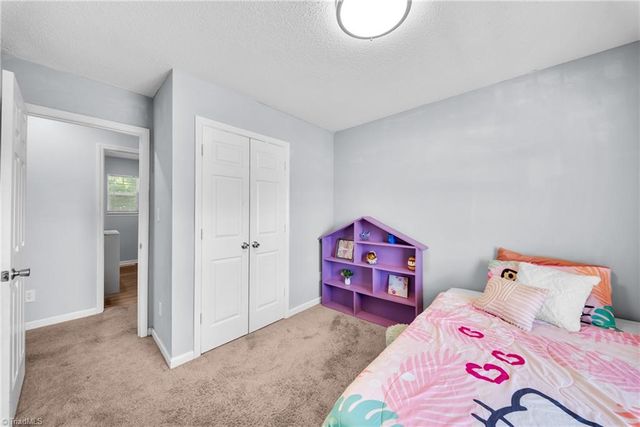 500 W Holly Hill Road, Thomasville, NC 27360