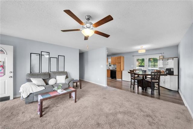 500 W Holly Hill Road, Thomasville, NC 27360