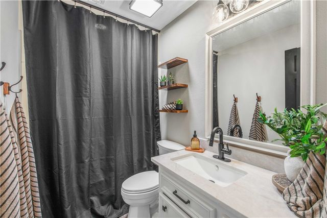 705 Summerglen Drive, College Station, TX 77840