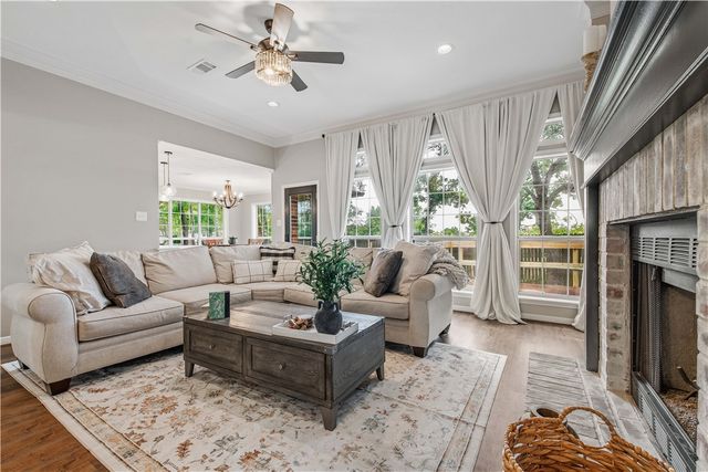 705 Summerglen Drive, College Station, TX 77840
