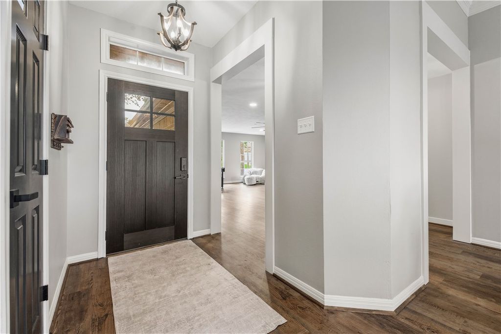705 Summerglen Drive, College Station, TX 77840 — photo 2