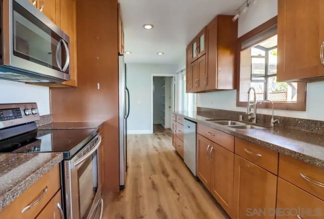 1011 La Mesa Ave, Spring Valley, CA 91977