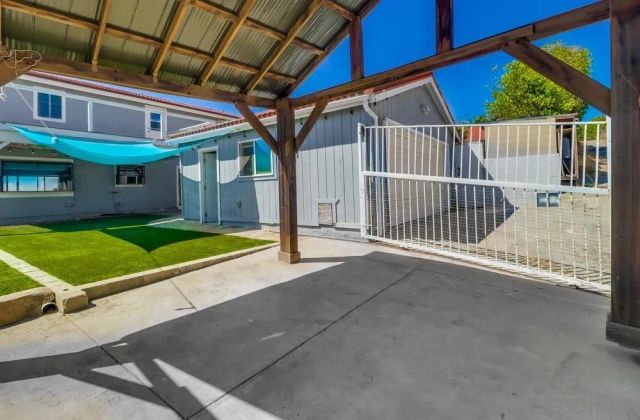 1011 La Mesa Ave, Spring Valley, CA 91977