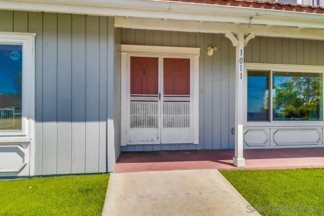 1011 La Mesa Ave, Spring Valley, CA 91977