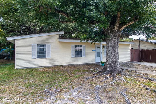 492 Central Avenue, Gulfport, MS 39507