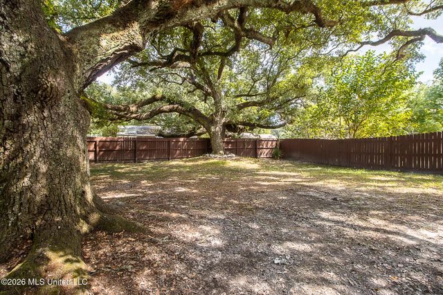 492 Central Avenue, Gulfport, MS 39507