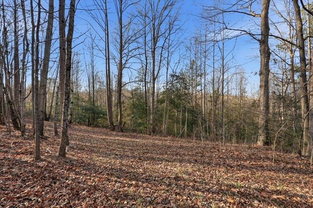 831 Neighborhood Road, Wellford, SC 29385