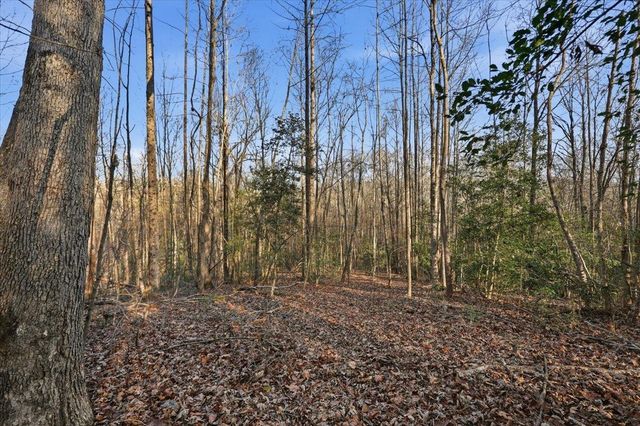 831 Neighborhood Road, Wellford, SC 29385