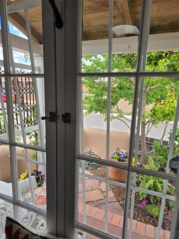 631 W San Francisco A, Santa Fe, NM 87501