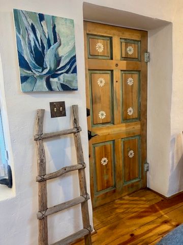 631 W San Francisco A, Santa Fe, NM 87501