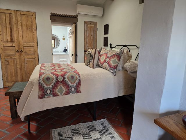 631 W San Francisco A, Santa Fe, NM 87501