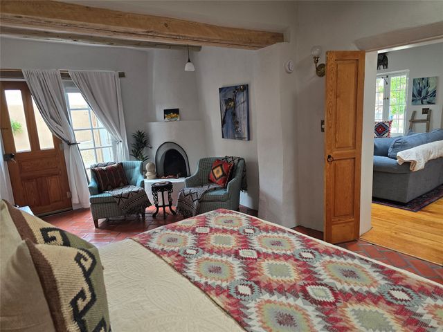 631 W San Francisco A, Santa Fe, NM 87501