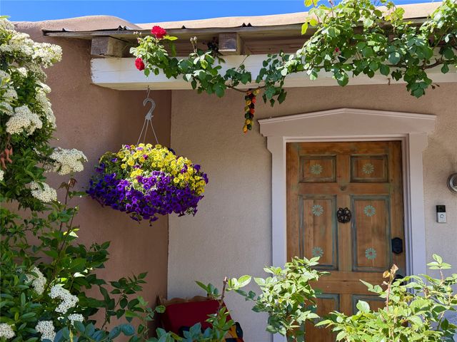631 W San Francisco A, Santa Fe, NM 87501