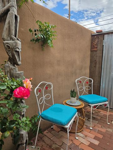631 W San Francisco A, Santa Fe, NM 87501
