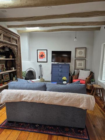 631 W San Francisco A, Santa Fe, NM 87501