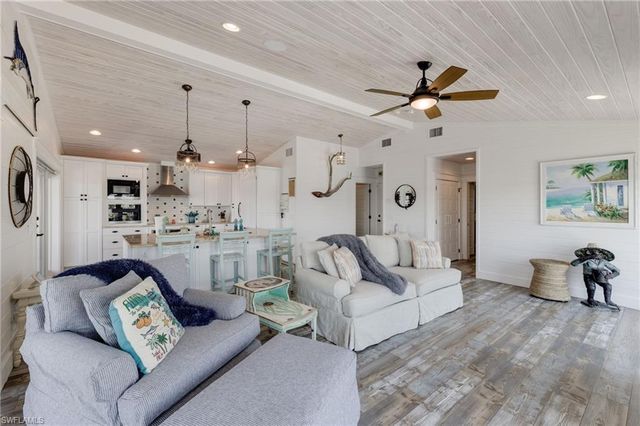 4819 Pine Island RD NW, Matlacha, FL 33993