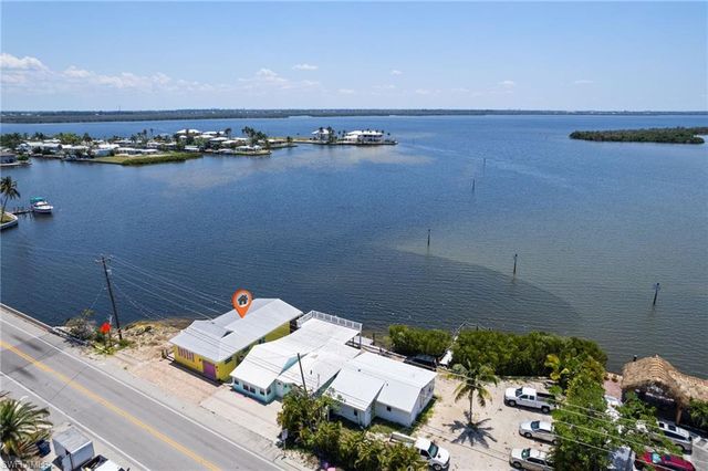 4819 Pine Island RD NW, Matlacha, FL 33993