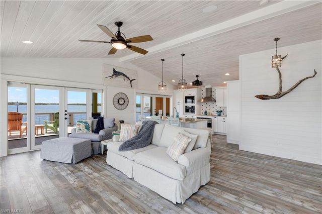 4819 Pine Island RD NW, Matlacha, FL 33993