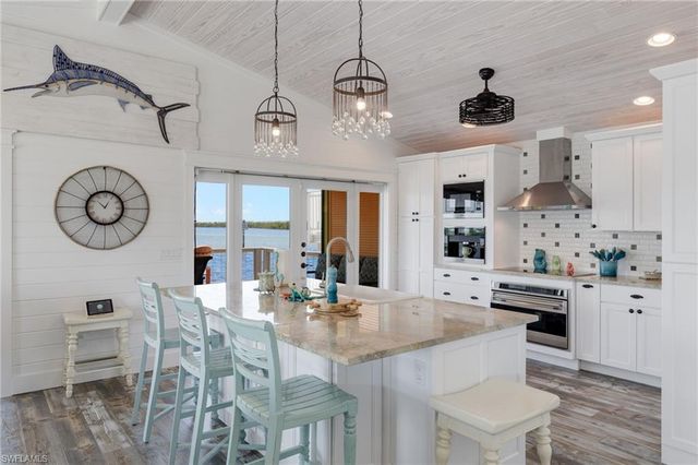 4819 Pine Island RD NW, Matlacha, FL 33993