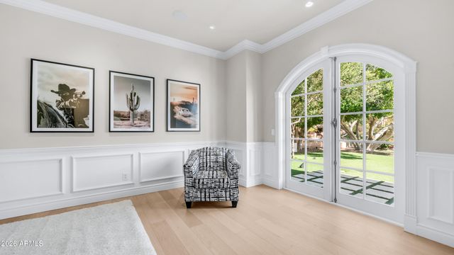 12240 S HONAH LEE Court, Phoenix, AZ 85044