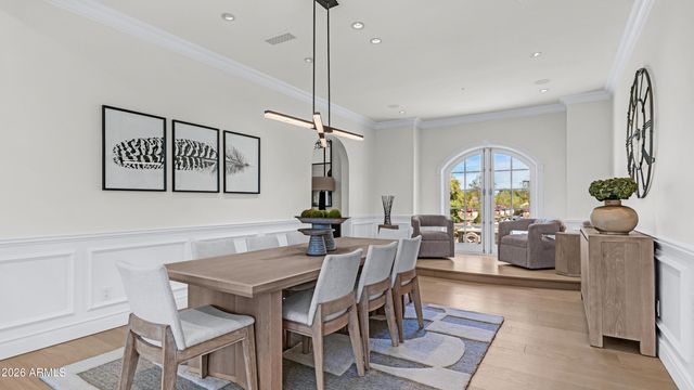 12240 S HONAH LEE Court, Phoenix, AZ 85044