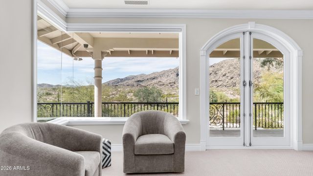 12240 S HONAH LEE Court, Phoenix, AZ 85044