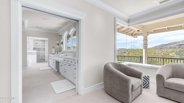 12240 S HONAH LEE Court, Phoenix, AZ 85044