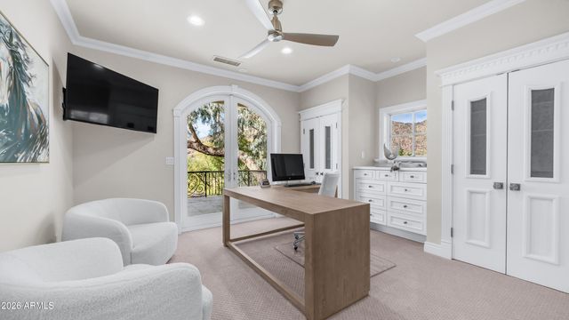 12240 S HONAH LEE Court, Phoenix, AZ 85044