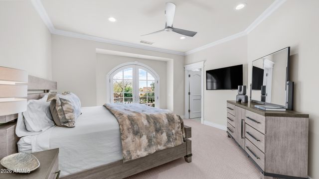 12240 S HONAH LEE Court, Phoenix, AZ 85044