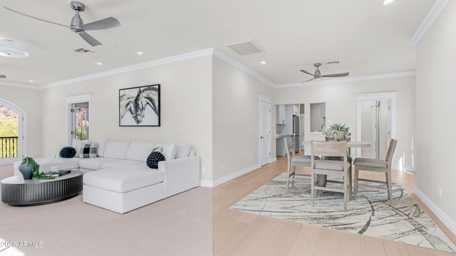 12240 S HONAH LEE Court, Phoenix, AZ 85044