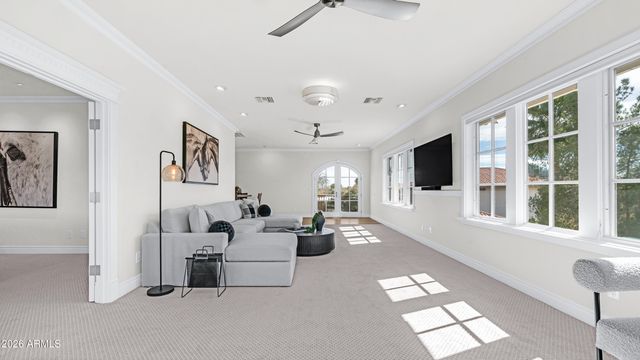 12240 S HONAH LEE Court, Phoenix, AZ 85044