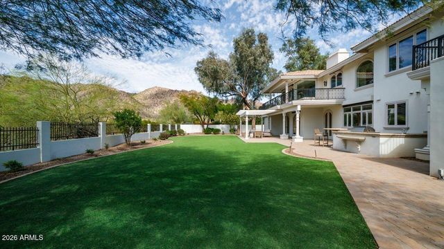 12240 S HONAH LEE Court, Phoenix, AZ 85044