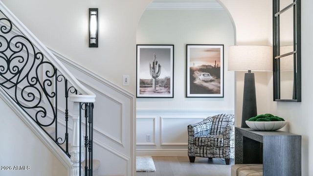 12240 S HONAH LEE Court, Phoenix, AZ 85044