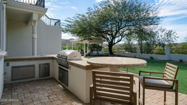 12240 S HONAH LEE Court, Phoenix, AZ 85044