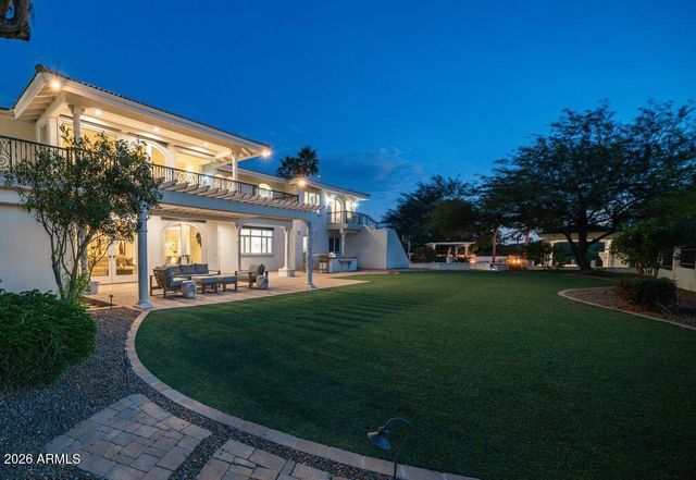 12240 S HONAH LEE Court, Phoenix, AZ 85044