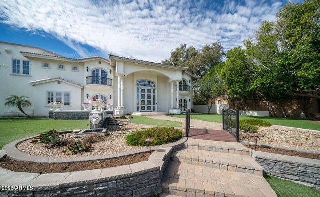 12240 S HONAH LEE Court, Phoenix, AZ 85044