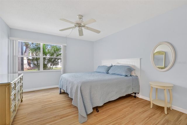 741 CAPRI ISLES BOULEVARD 111, Venice, FL 34292