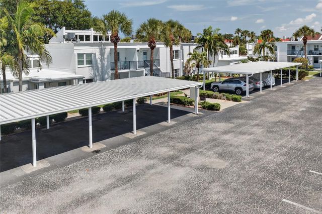 741 CAPRI ISLES BOULEVARD 111, Venice, FL 34292