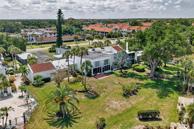 741 CAPRI ISLES BOULEVARD 111, Venice, FL 34292