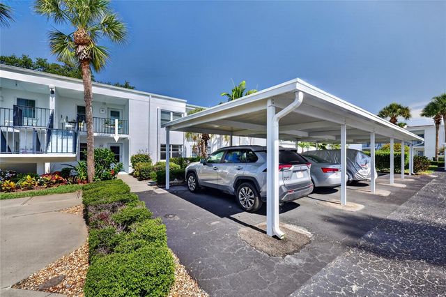 741 CAPRI ISLES BOULEVARD 111, Venice, FL 34292
