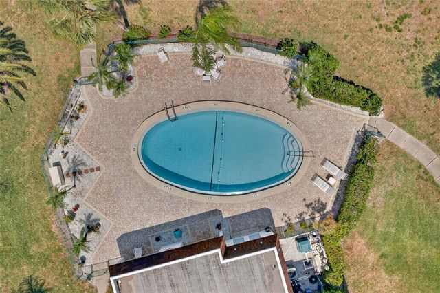 741 CAPRI ISLES BOULEVARD 111, Venice, FL 34292