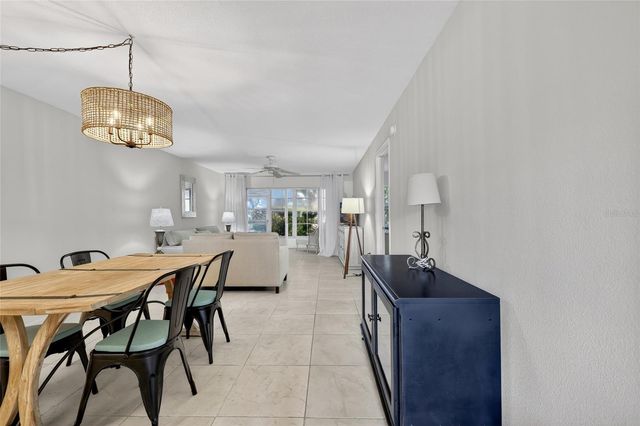 741 CAPRI ISLES BOULEVARD 111, Venice, FL 34292