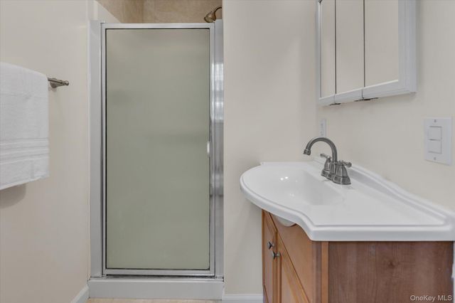 16 Meath Avenue, Huntington, NY 11743