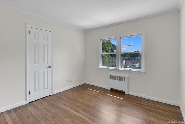 16 Meath Avenue, Huntington, NY 11743