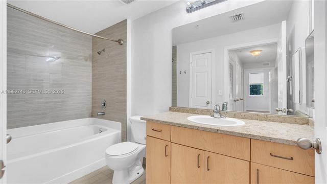 533 NE 3rd Ave 140, Fort Lauderdale, FL 33301