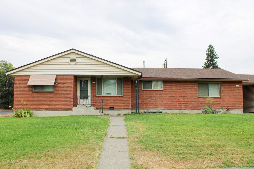 4703 N STEVENS St, Spokane, WA 99205