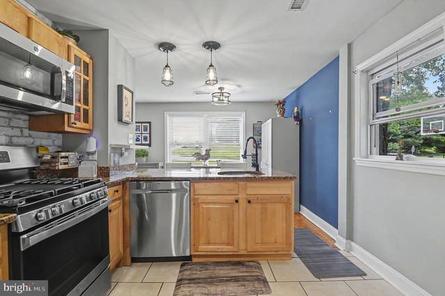 932 LINCOLN AVE, West Chester, PA 19380